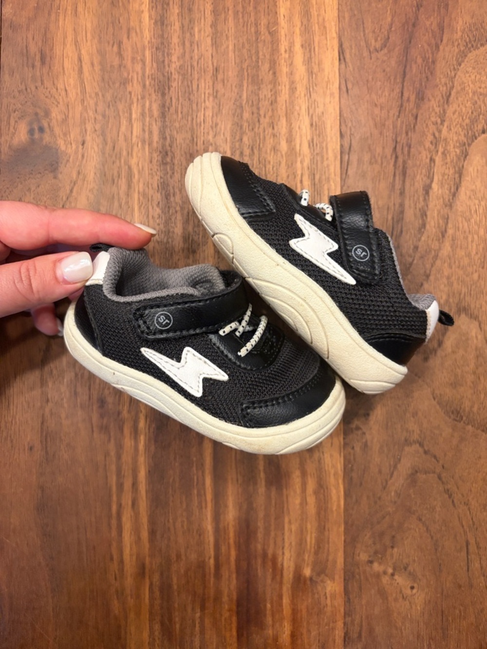 Stride Rite Black and White Toddlers' Sneakers with Hook-and-Loop Strap